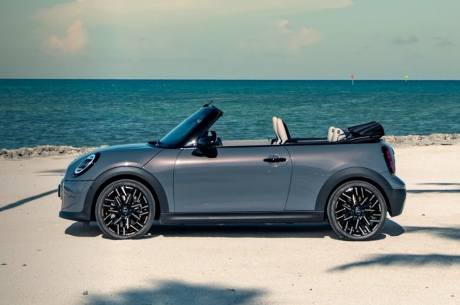 MINI COOPER CABRIO