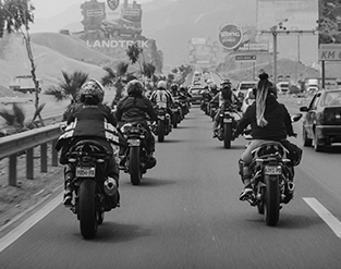 PRIMERA CARAVANA DE MUJERES MOTERAS